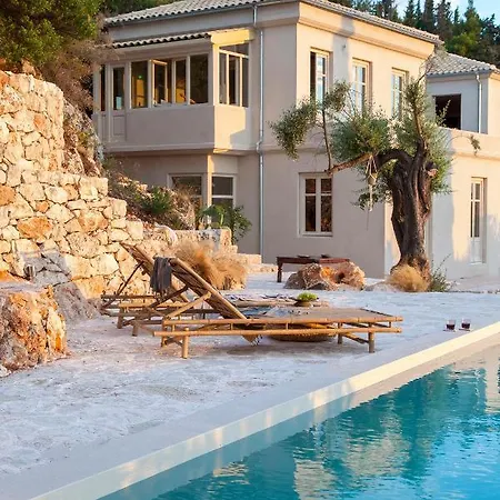 Luxury In * Áyios Nikítas